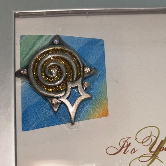 Vintage NIB 2007 Patricia Darking Dash Silver and Gold Spiral Brooch - Picture 3 of 3